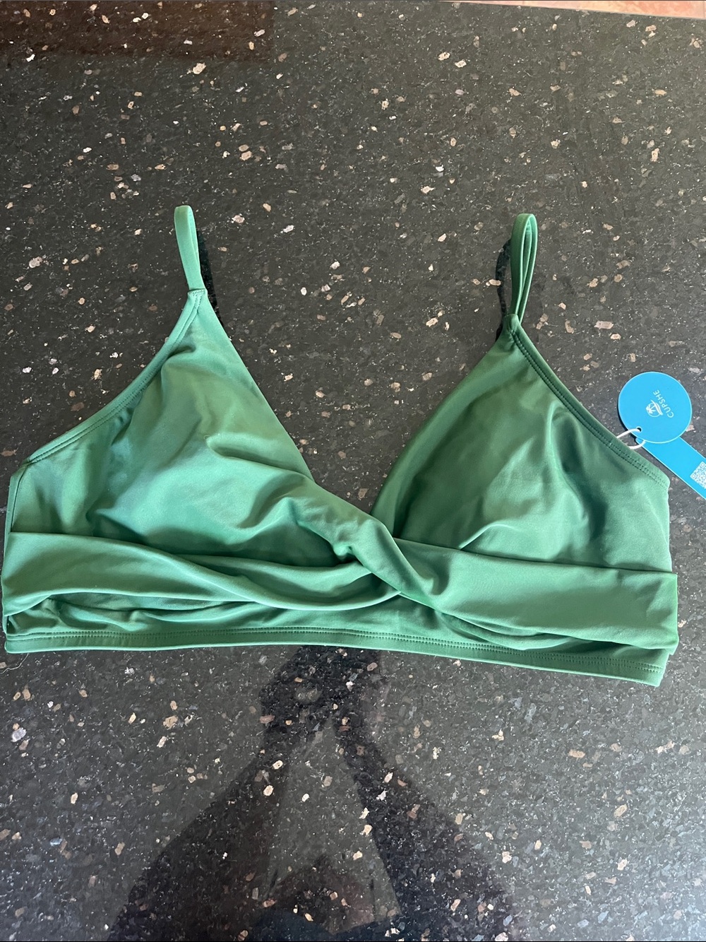 Cupshe Twist-Front Bikini Top in Army Green XL - Picture 3 of 10